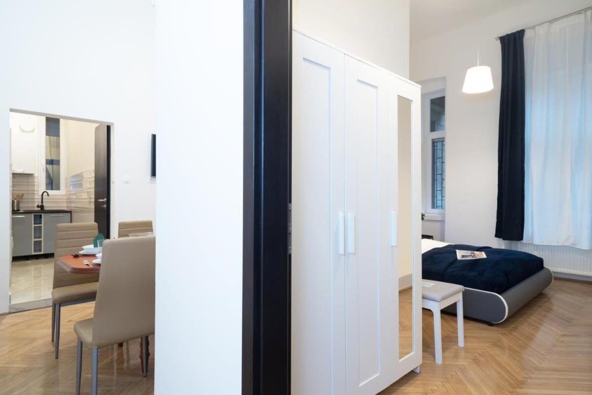 Ultra Central Large Stylish Apartment Budapest Eksteriør bilde